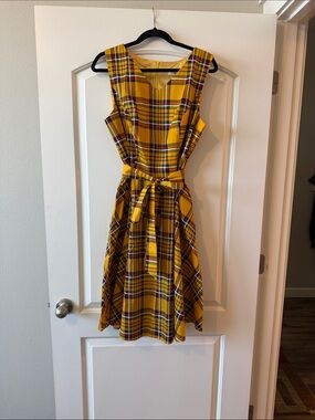 1960’s Style Plaid Sleeveless Midi Party Dress with Tie Waist in Yellow